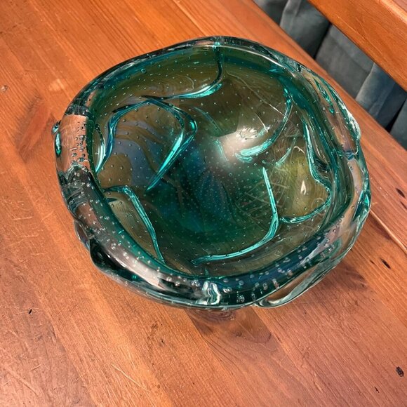 Hand-Blown Murano Art Glass Bowl Swirled Green And Clear With controlled Bubbles - Picture 7 of 7